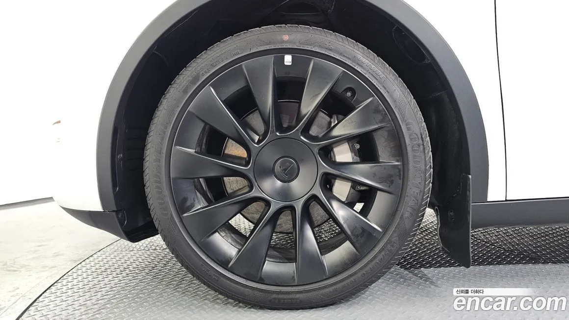 Tesla Model Y 2022 из KR, фото 8