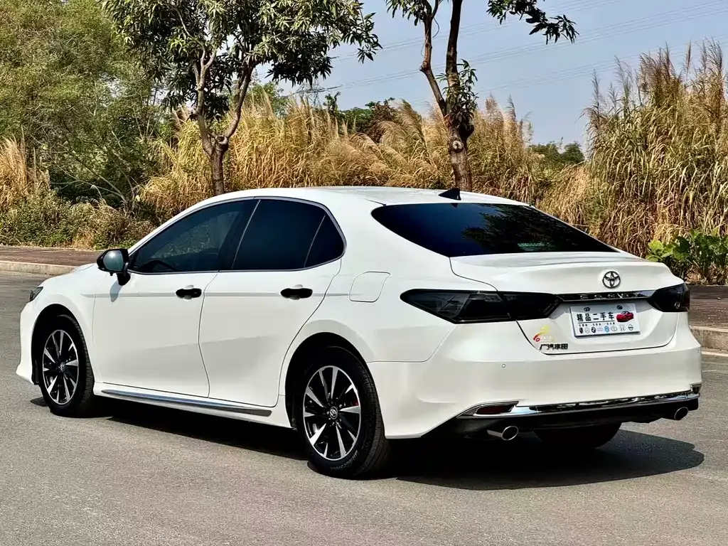 Toyota Camry 2023 из CN, фото 3