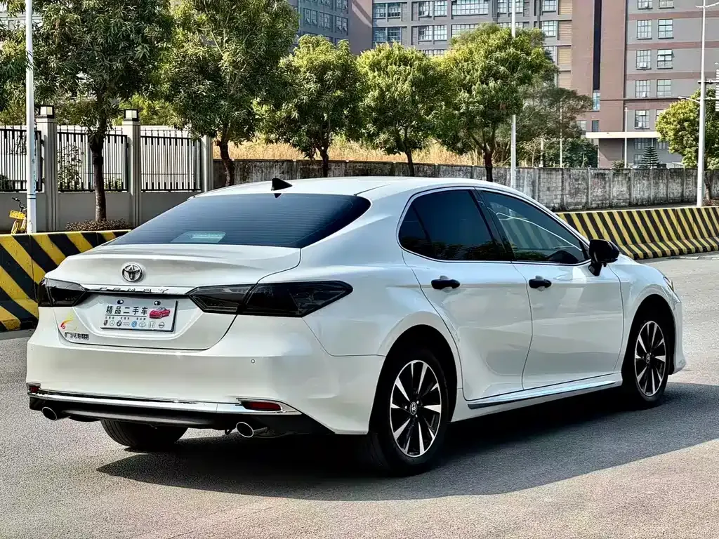 Toyota Camry 2023 из CN, фото 9