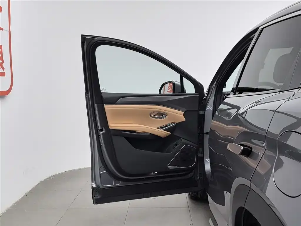BYD L DM-i 2024 из CN, фото 3