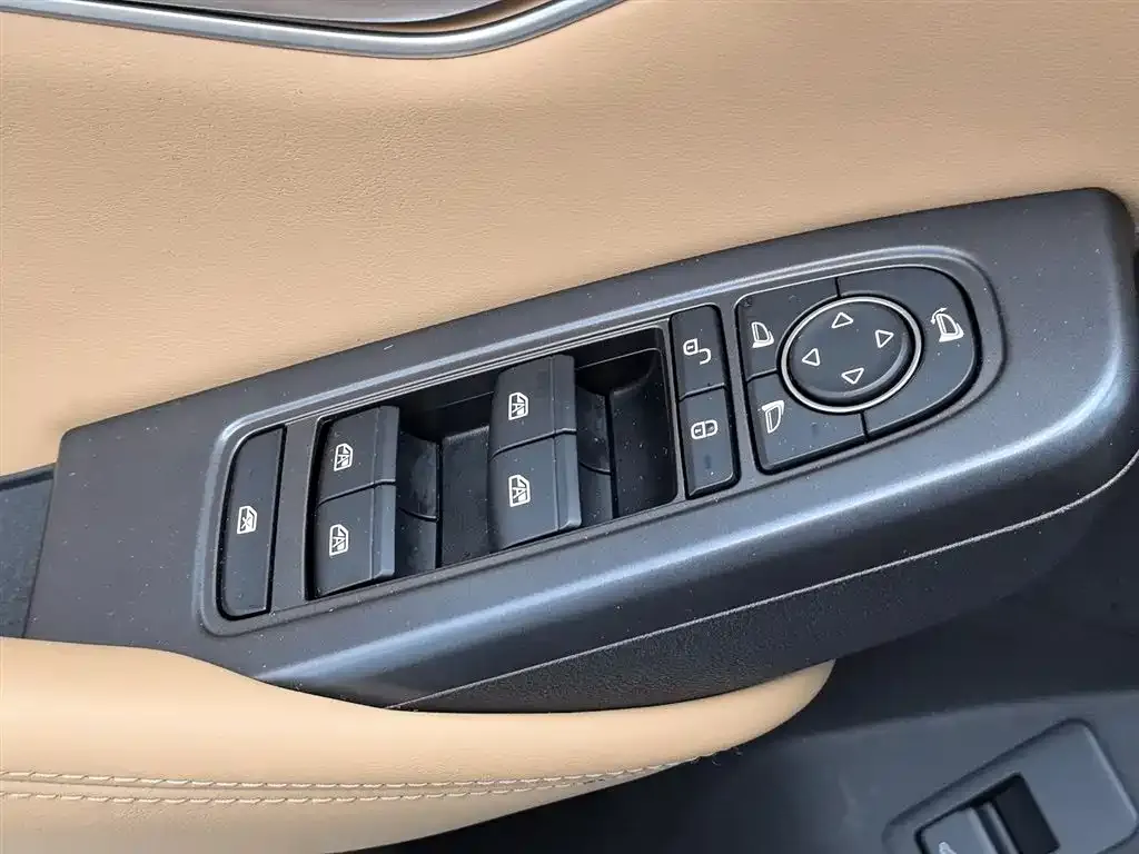 BYD L DM-i 2024 из CN, фото 7