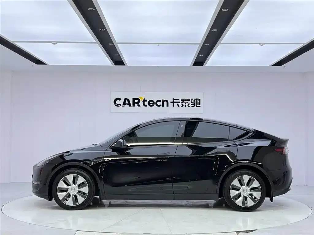 Tesla Model Y 2022 из CN, фото 2