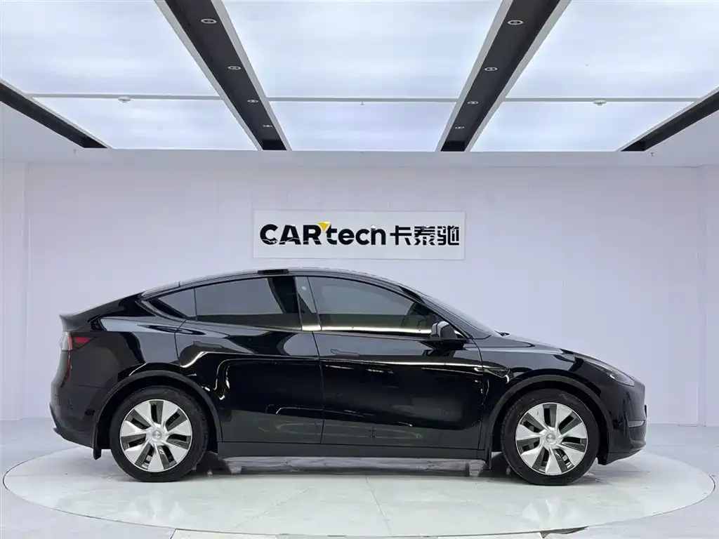 Tesla Model Y 2022 из CN, фото 3