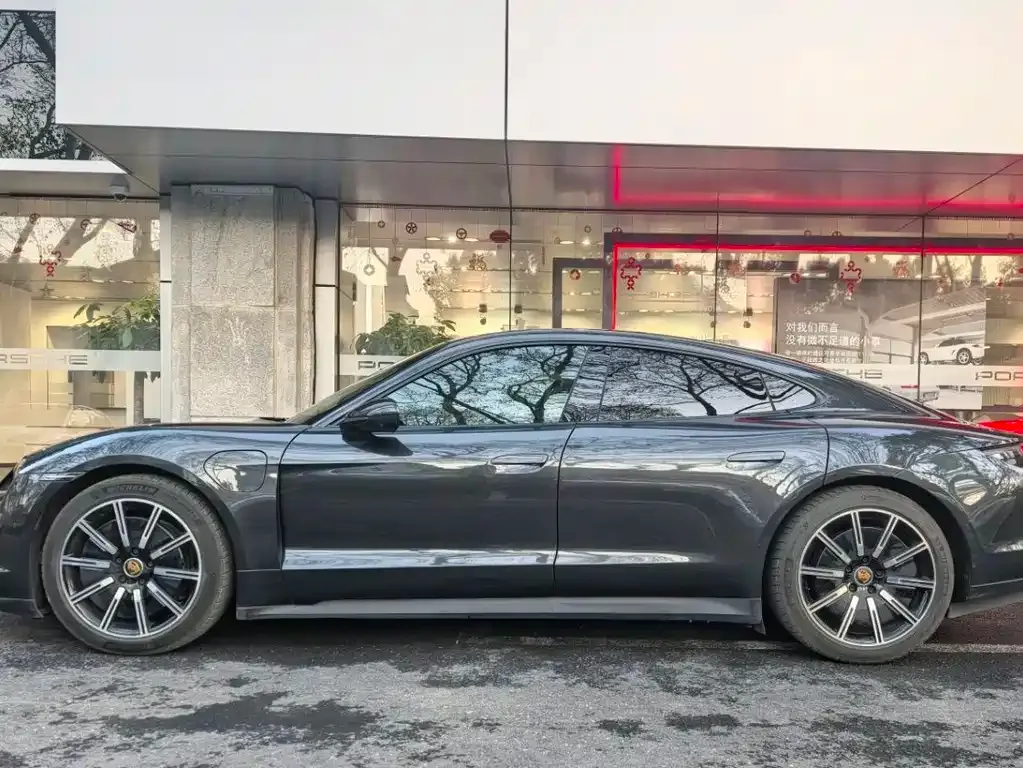 Porsche Taycan 2023 из CN, фото 2
