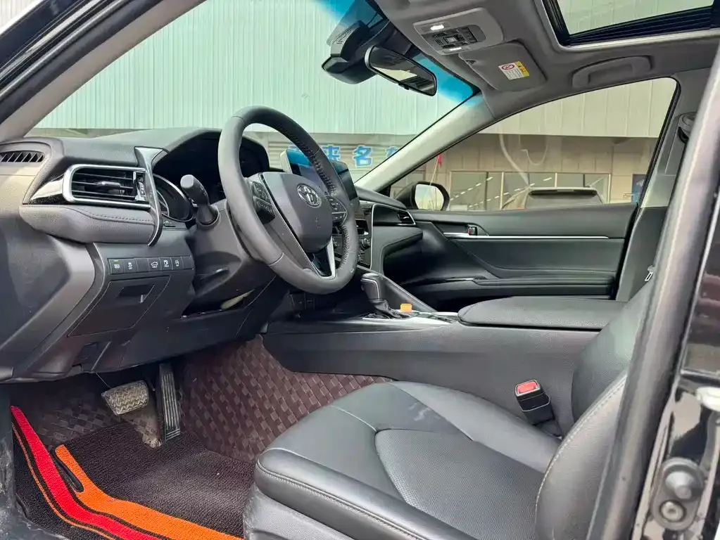 Toyota Camry 2023 из CN, фото 10