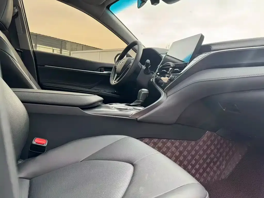 Toyota Camry 2023 из CN, фото 3