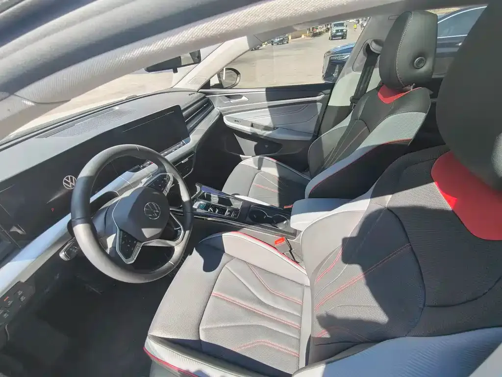 Volkswagen Lamando 2023 из CN, фото 3
