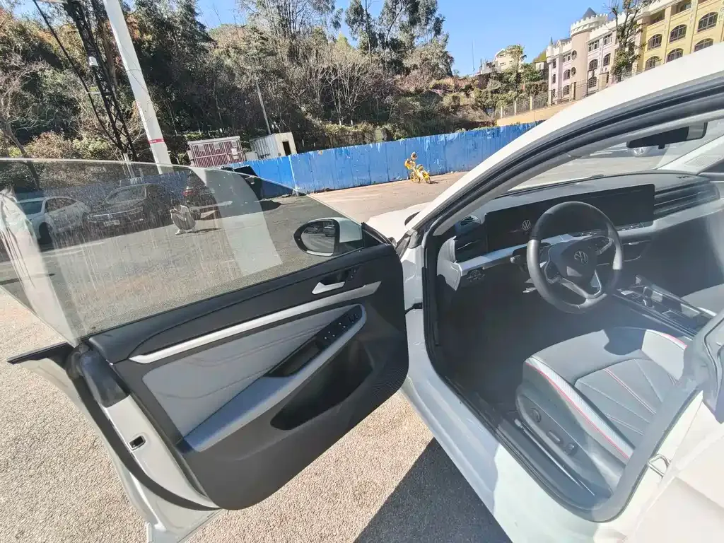 Volkswagen Lamando 2023 из CN, фото 10