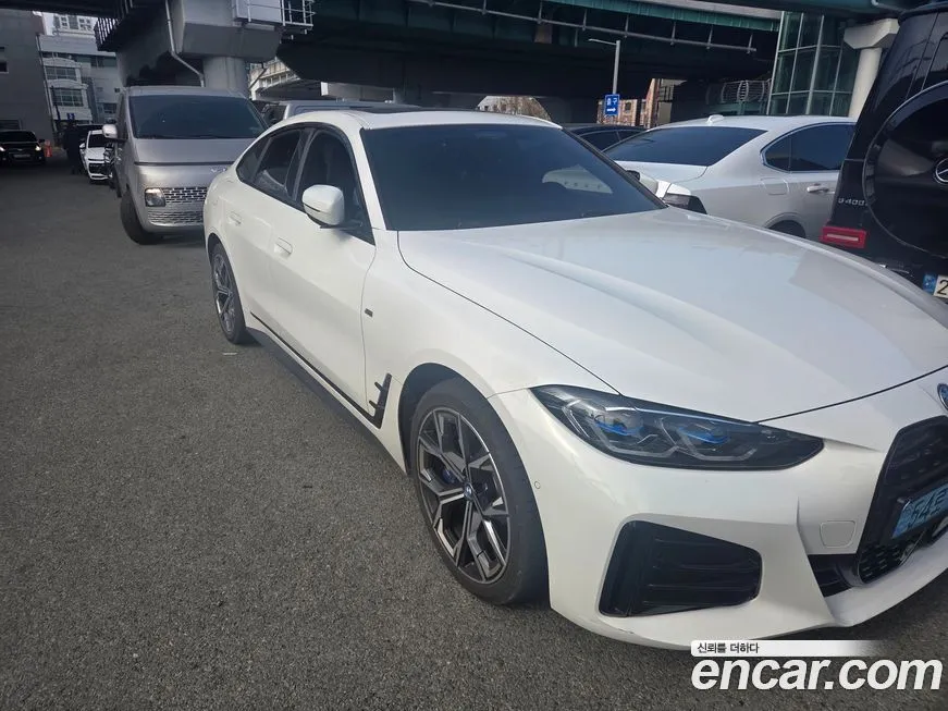 BMW i4 2022 из KR, фото 9