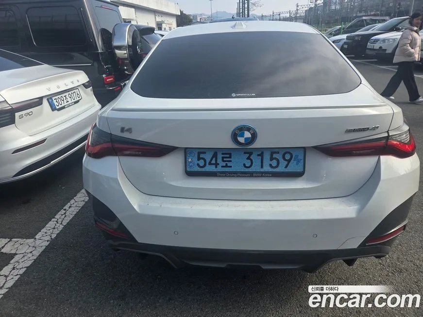 BMW i4 2022 из KR, фото 3