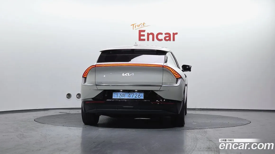 Kia EV6 — фото 6