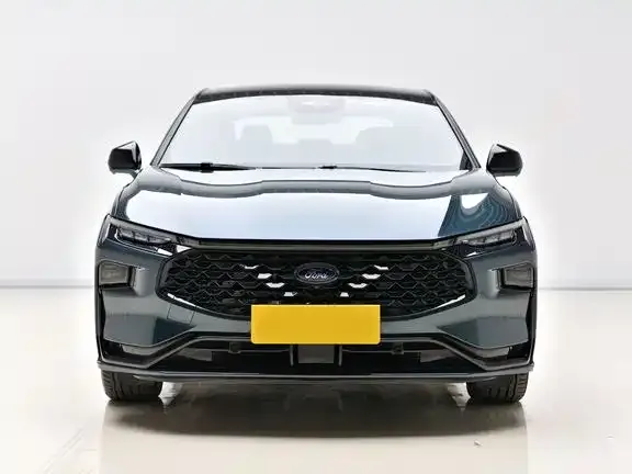 Ford Mondeo 2023 из CN, фото 2