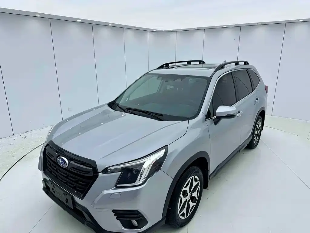 Subaru Forester 2022 из CN, фото 1