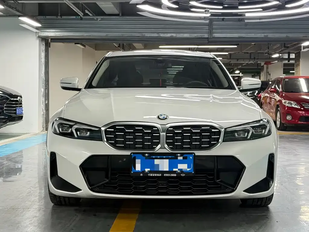 BMW 3 Series 2023 из CN, фото 6