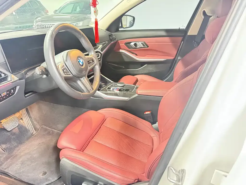 BMW 3 Series 2023 из CN, фото 5