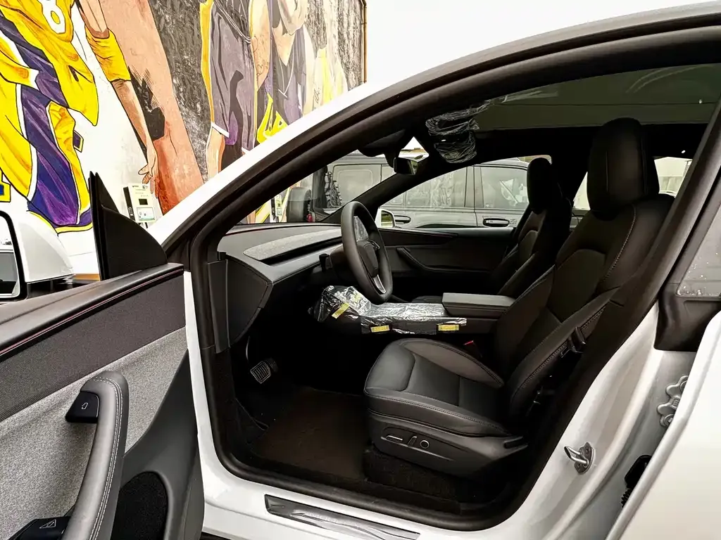 Tesla Model Y 2026 из CN, фото 9