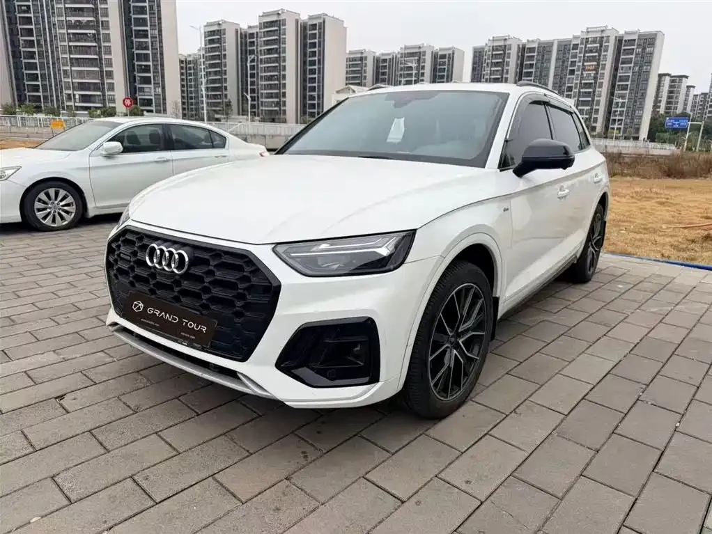 Audi Q5L 2024 из CN, фото 1