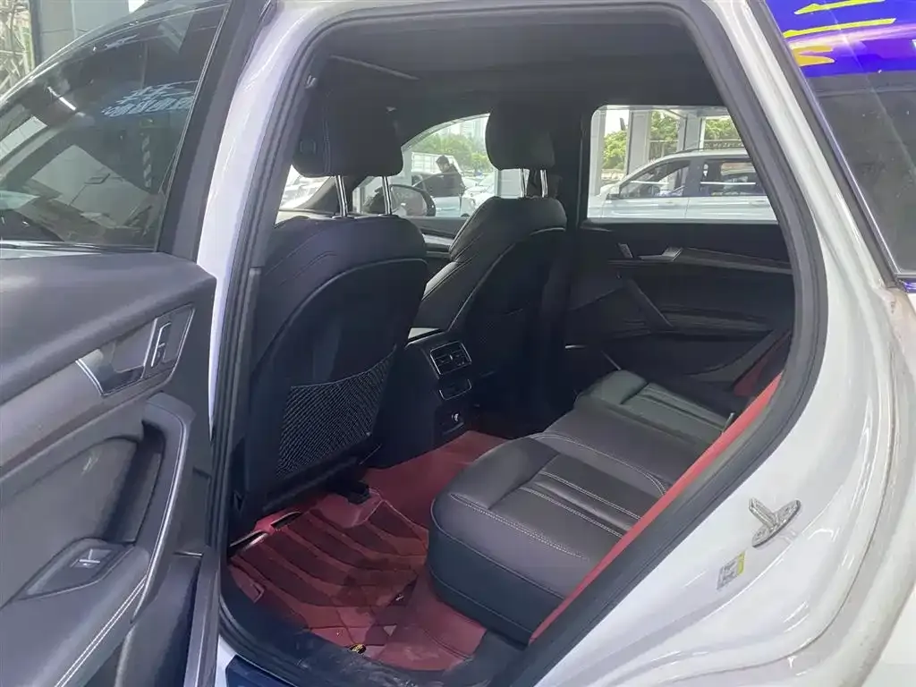 Audi Q5L 2024 из CN, фото 2