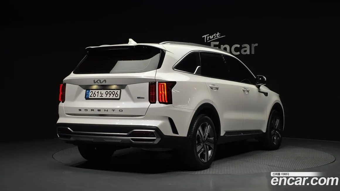 Kia Sorento — фото 8