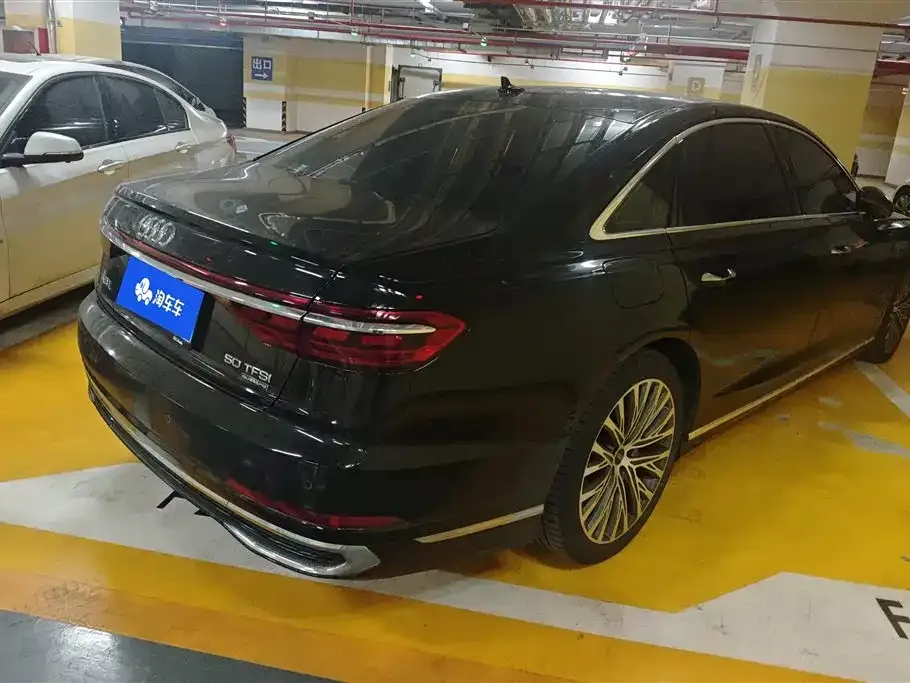 Audi A8 2024 из CN, фото 8