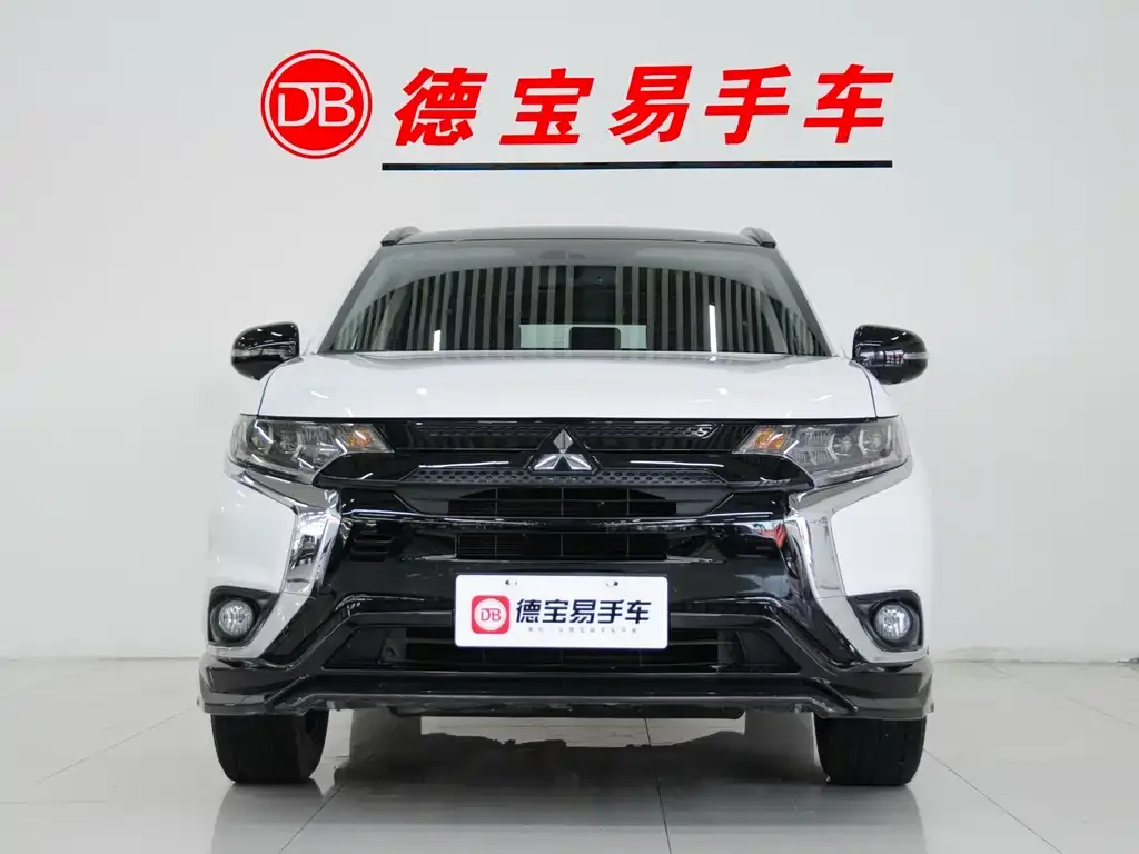 Mitsubishi Outlander 2023 из CN, фото 7
