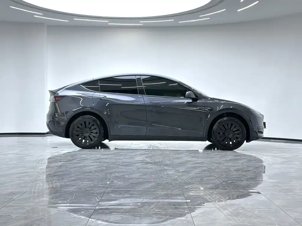 Tesla Model Y 2024 из CN, фото 7