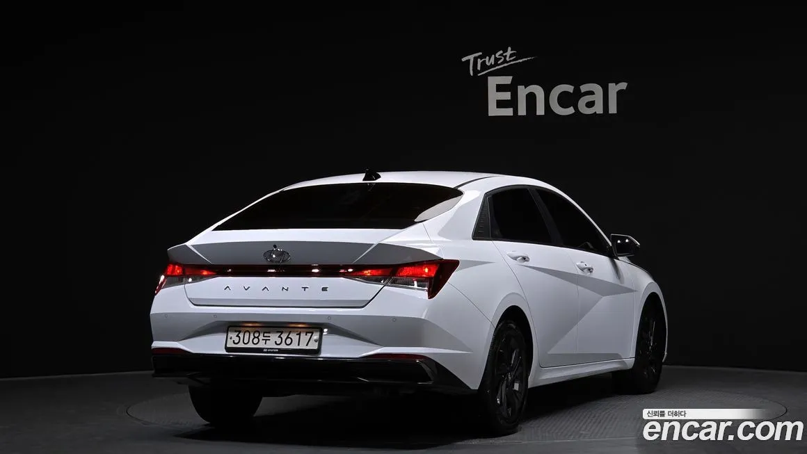 Hyundai AVANTE 2022 из KR, фото 2