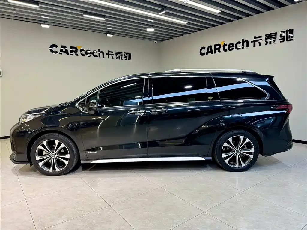 Toyota Granvia 2024 из CN, фото 2