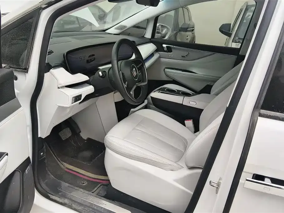 Buick GL8 Hybrid — фото 7
