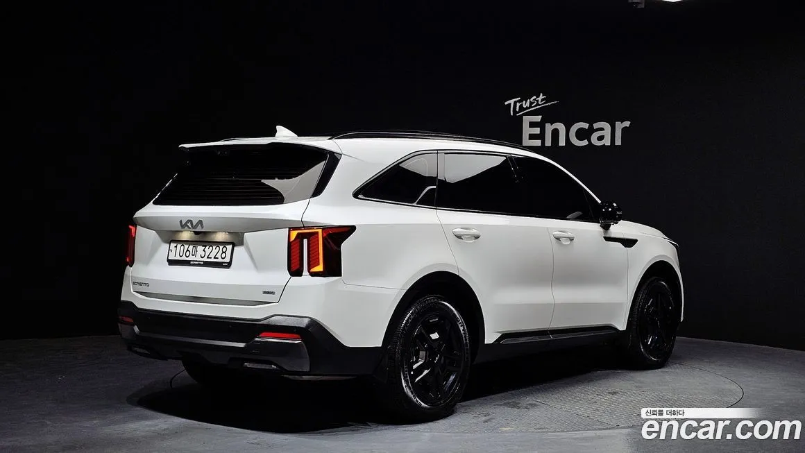 Kia Sorento — фото 7