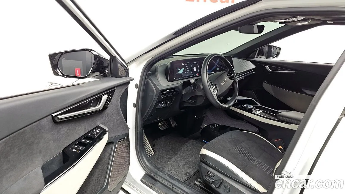 Kia EV6 2023 из KR, фото 6
