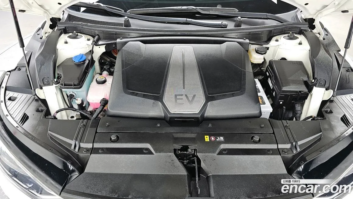 Kia EV6 2023 из KR, фото 9