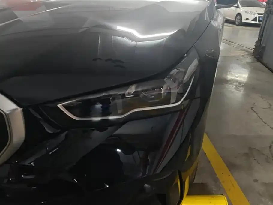 BMW 5 Series 2025 из CN, фото 8