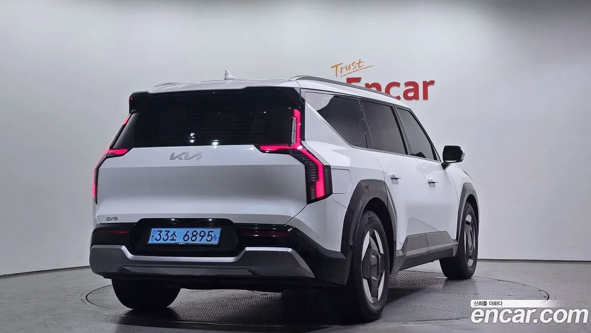 Kia EV9 2024 из KR, фото 3