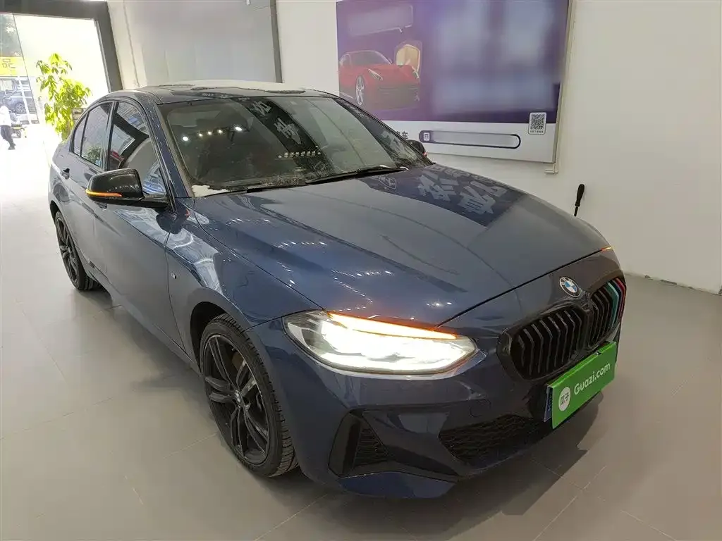 BMW 1 Series 2023 из CN, фото 9