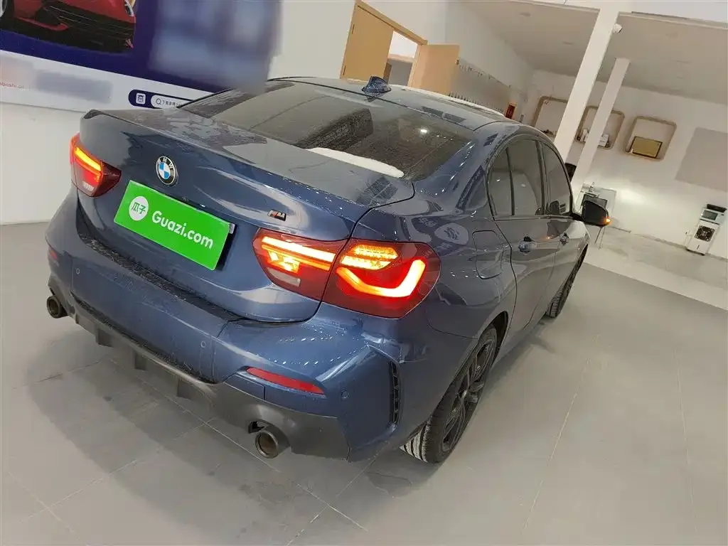 BMW 1 Series 2023 из CN, фото 4