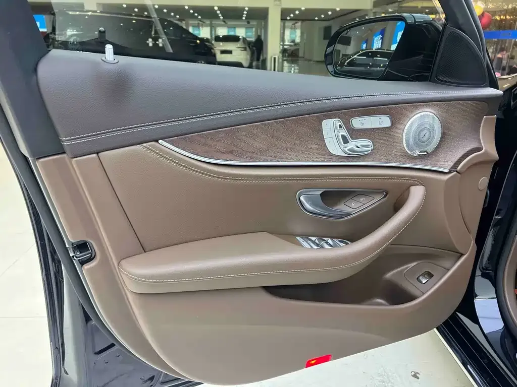 Mercedes-Benz E-Class 2022 из CN, фото 5