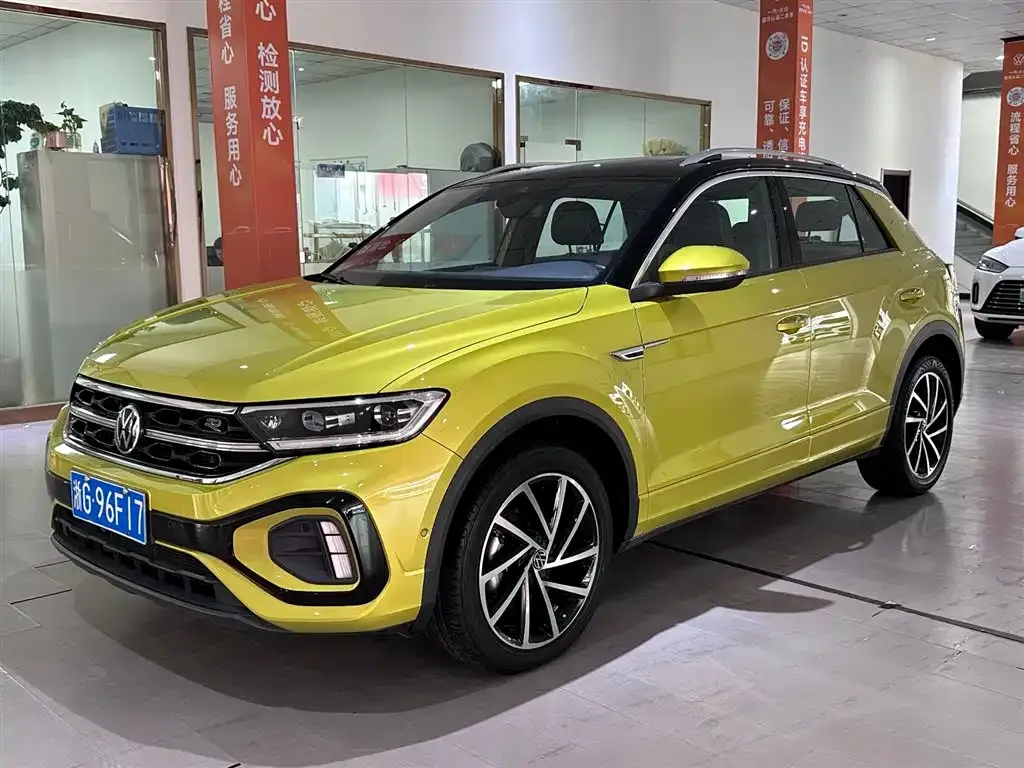 Volkswagen T-Roc 2023 из CN, фото 1