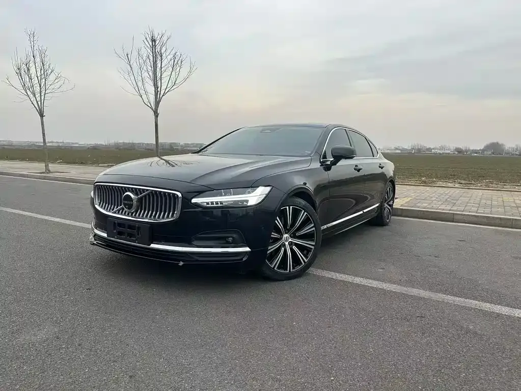 Volvo S90 2023 из CN, фото 1