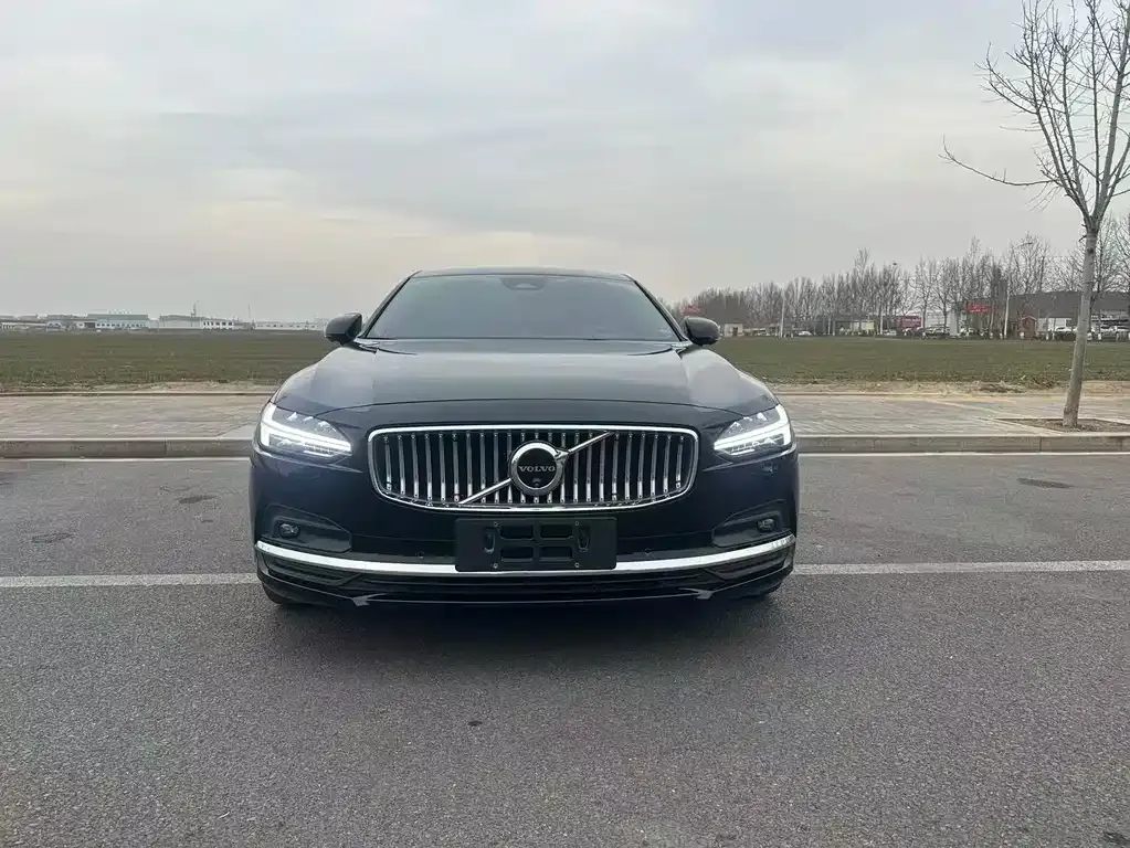 Volvo S90 2023 из CN, фото 3