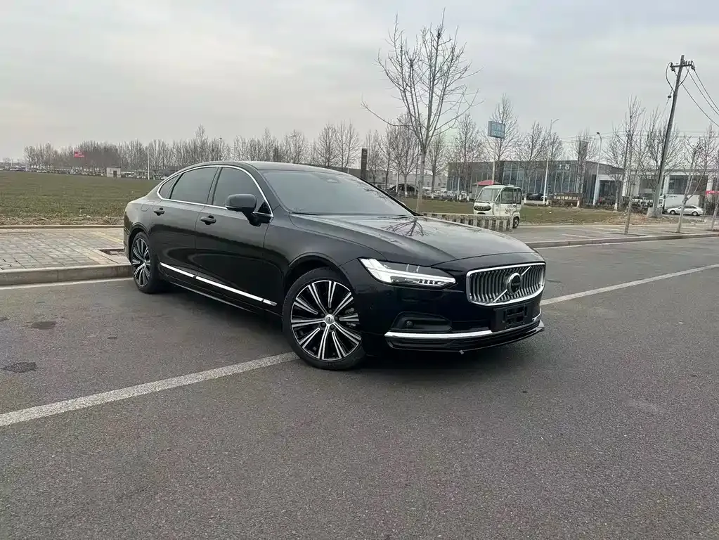 Volvo S90 2023 из CN, фото 2