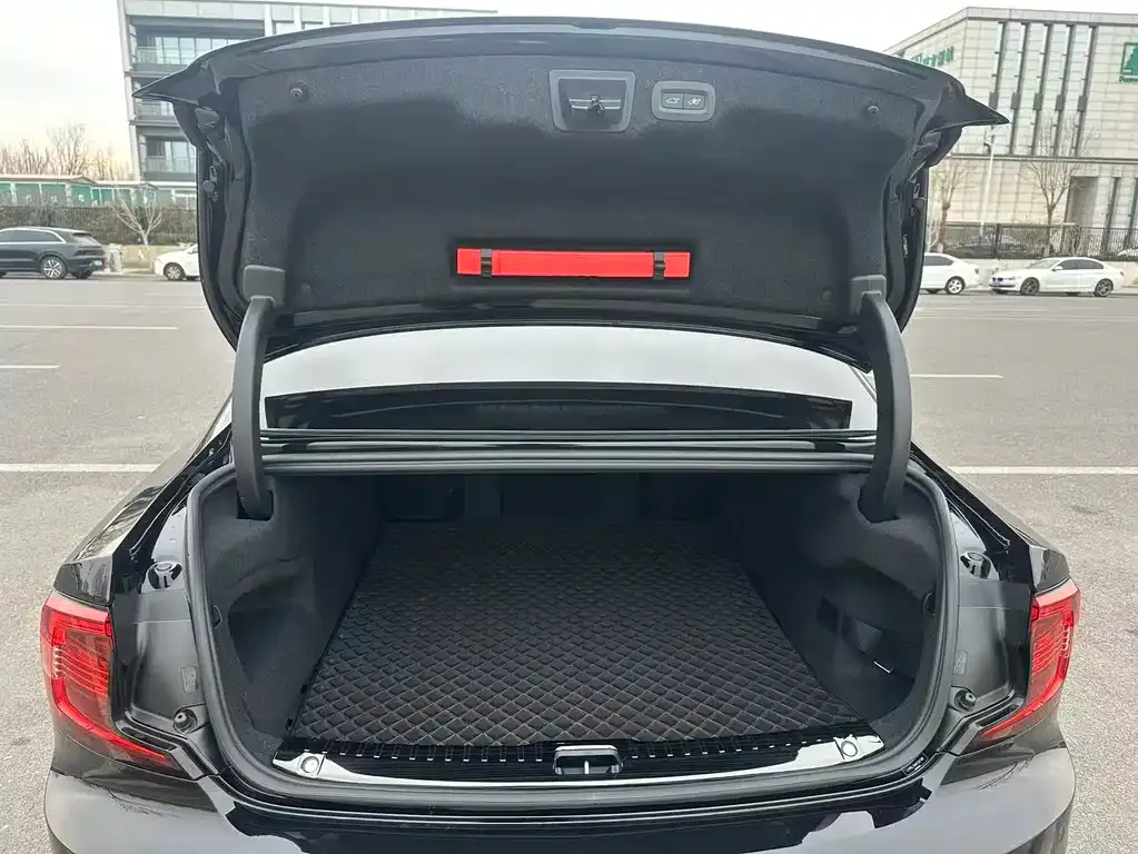 Volvo S90 2023 из CN, фото 7
