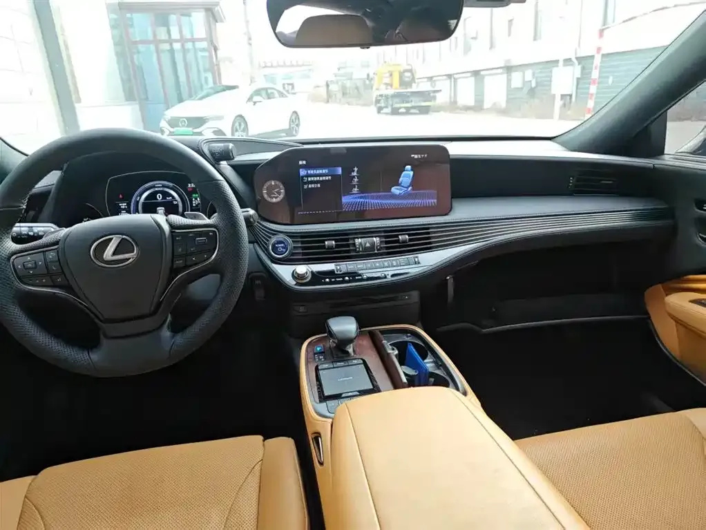 Lexus LS 2023 из CN, фото 4