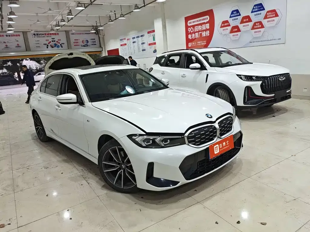 BMW 3 Series 2024 из CN, фото 8