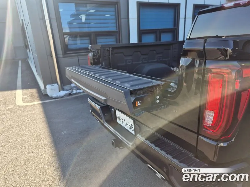GMC Sierra — фото 8