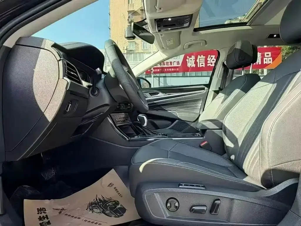 Volkswagen Passat 2024 из CN, фото 7