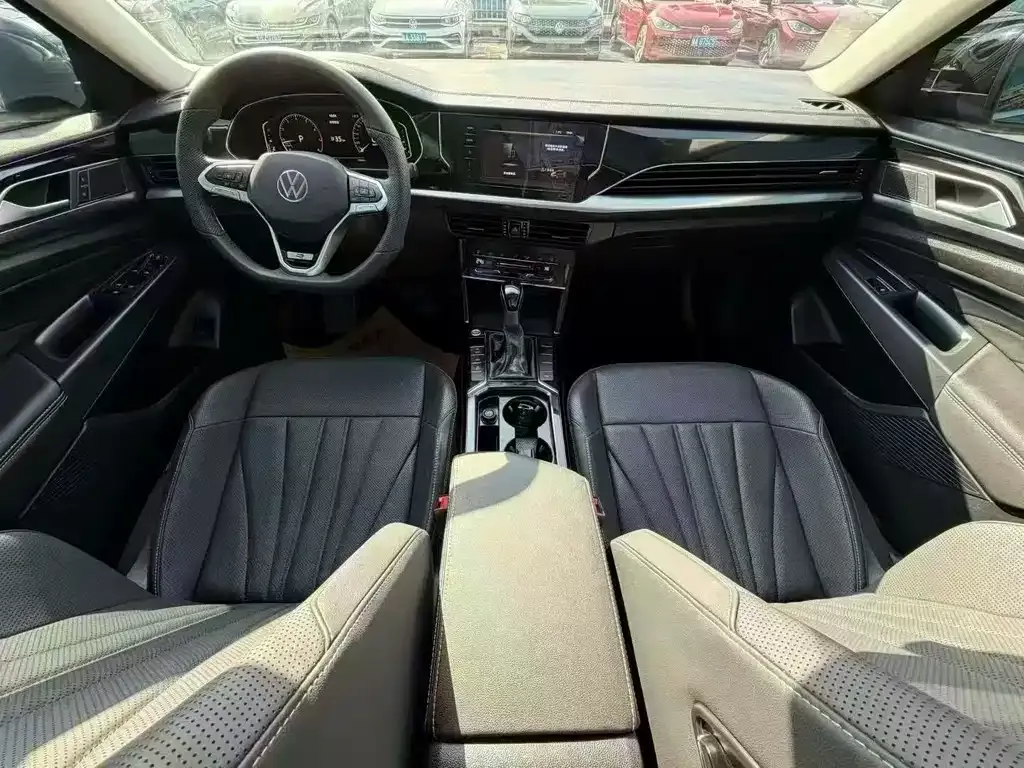 Volkswagen Passat 2024 из CN, фото 8