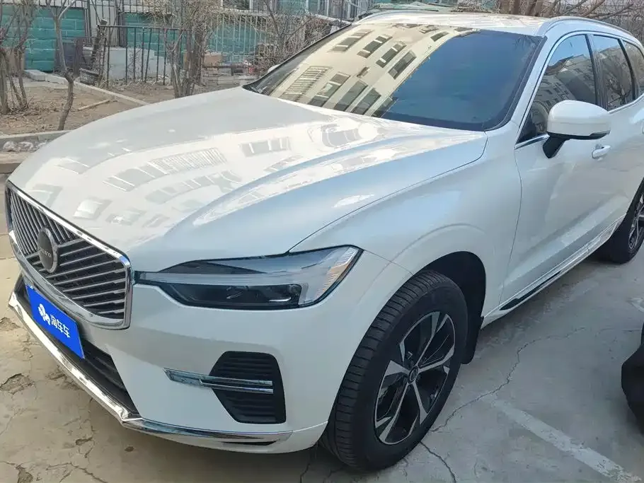 Volvo XC60 2025 из CN, фото 1