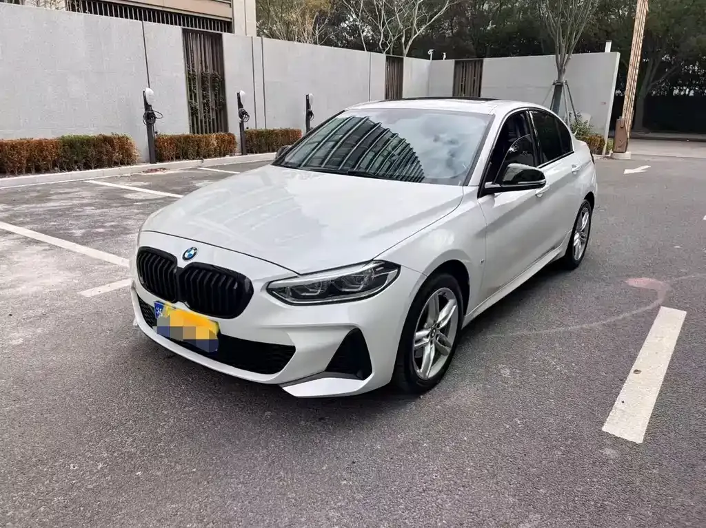 BMW 1 Series — фото 1