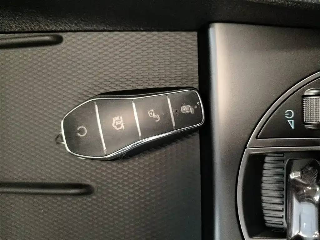 BYD Seal 05 DM-i 2025 из CN, фото 10